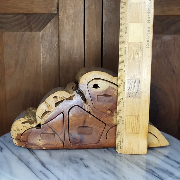 Wood Carved Jewely Holder - Picture 5 of 15